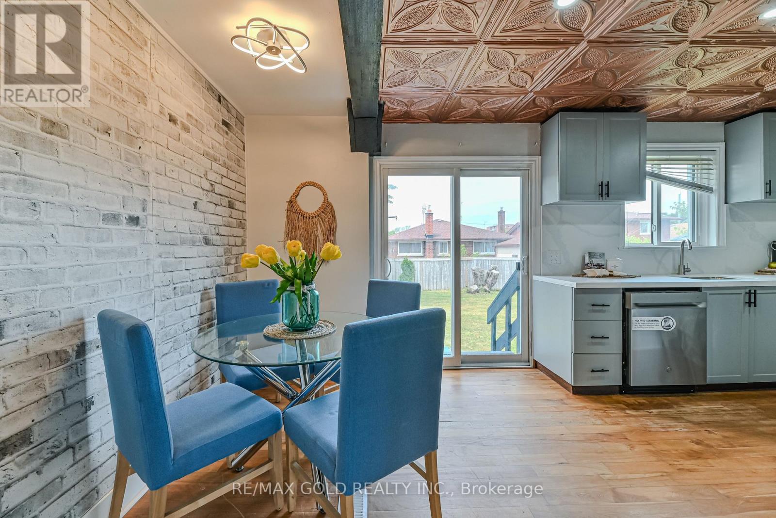 3 MYRTLE AVENUE S - Image 11