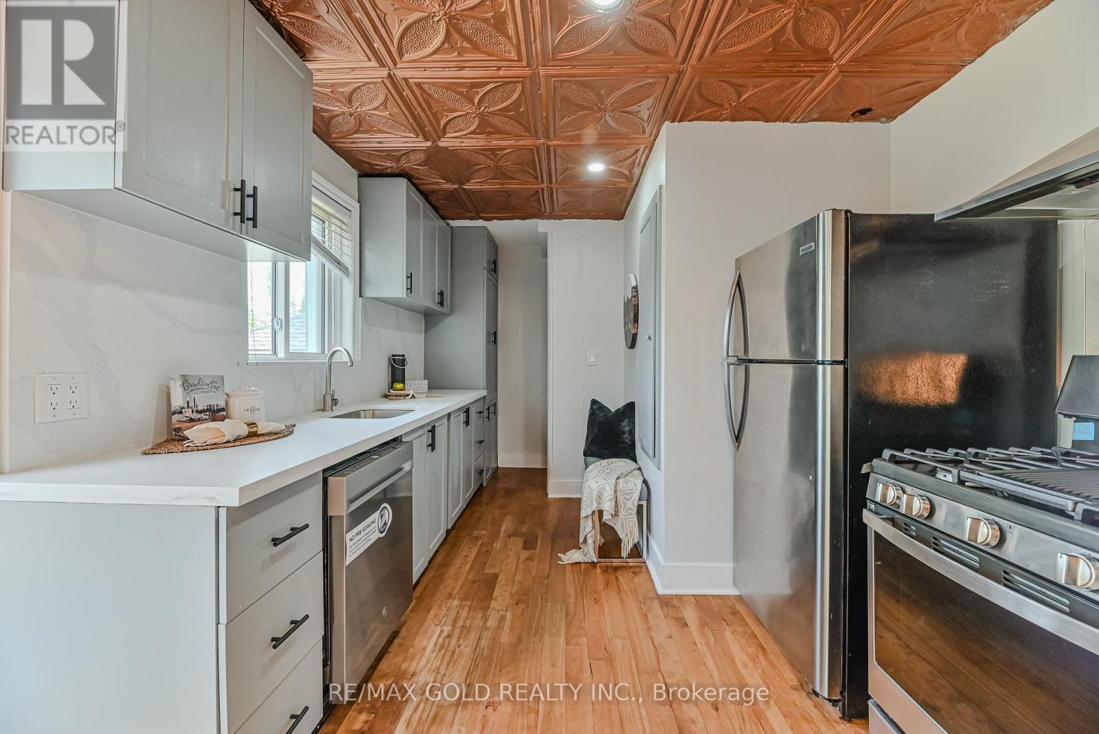 3 MYRTLE AVENUE S - Image 12