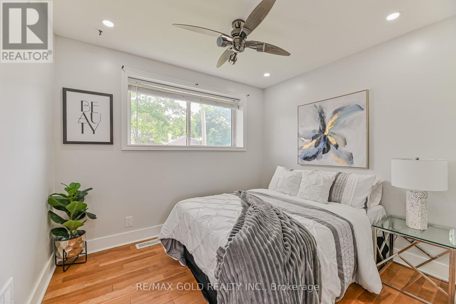 3 MYRTLE AVENUE S - Image 16