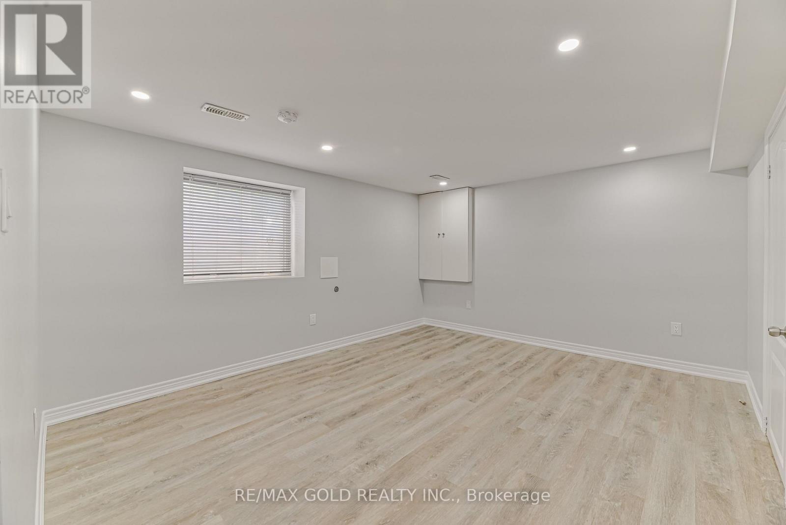 3 MYRTLE AVENUE S - Image 28