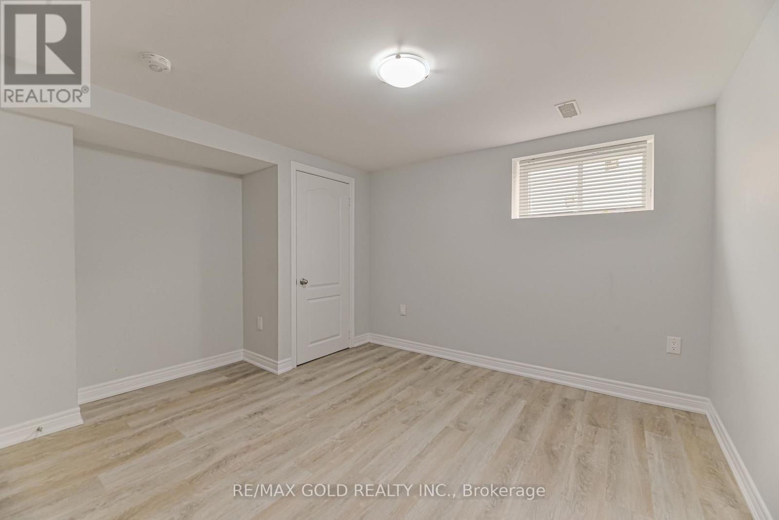 3 MYRTLE AVENUE S - Image 30