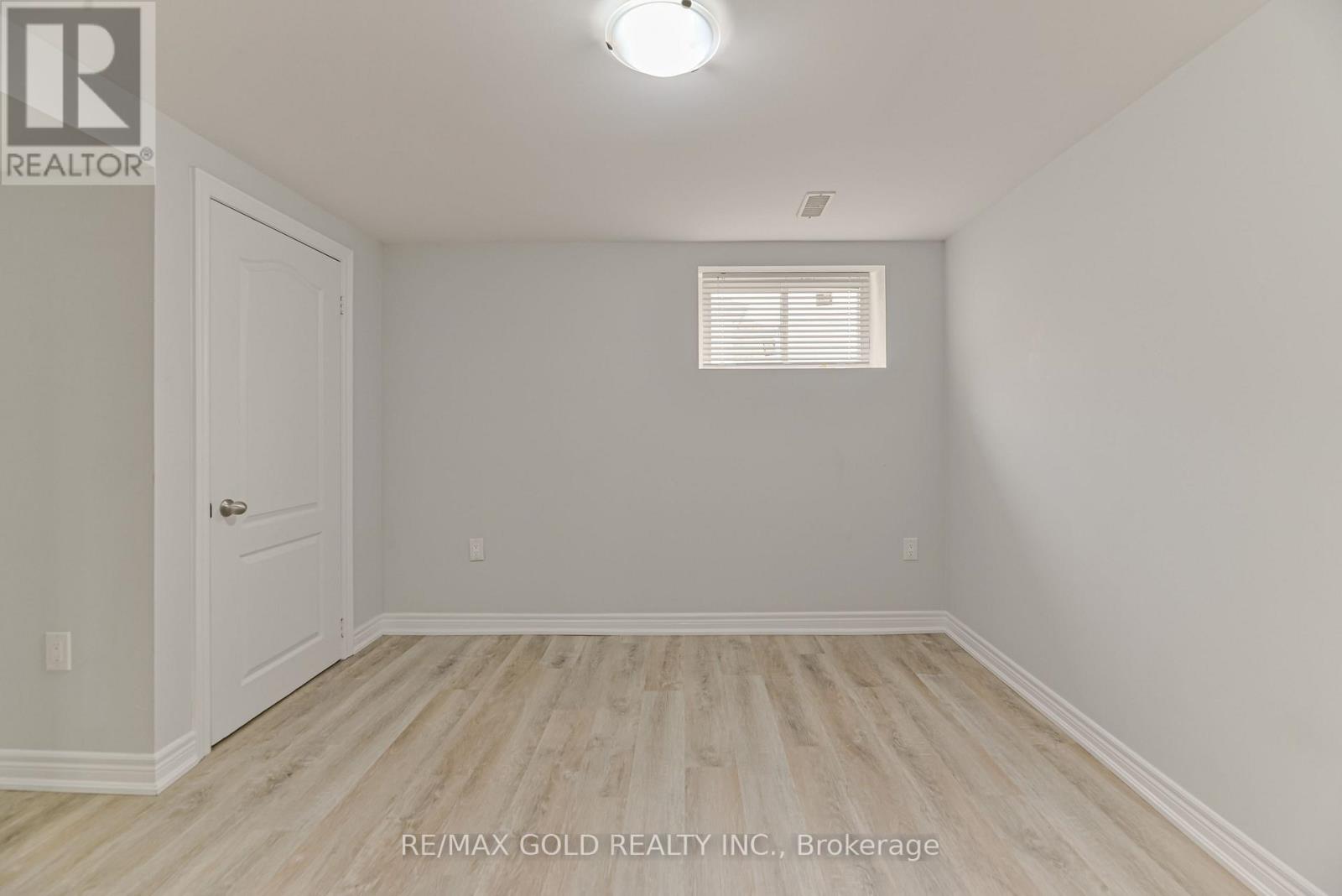 3 MYRTLE AVENUE S - Image 37