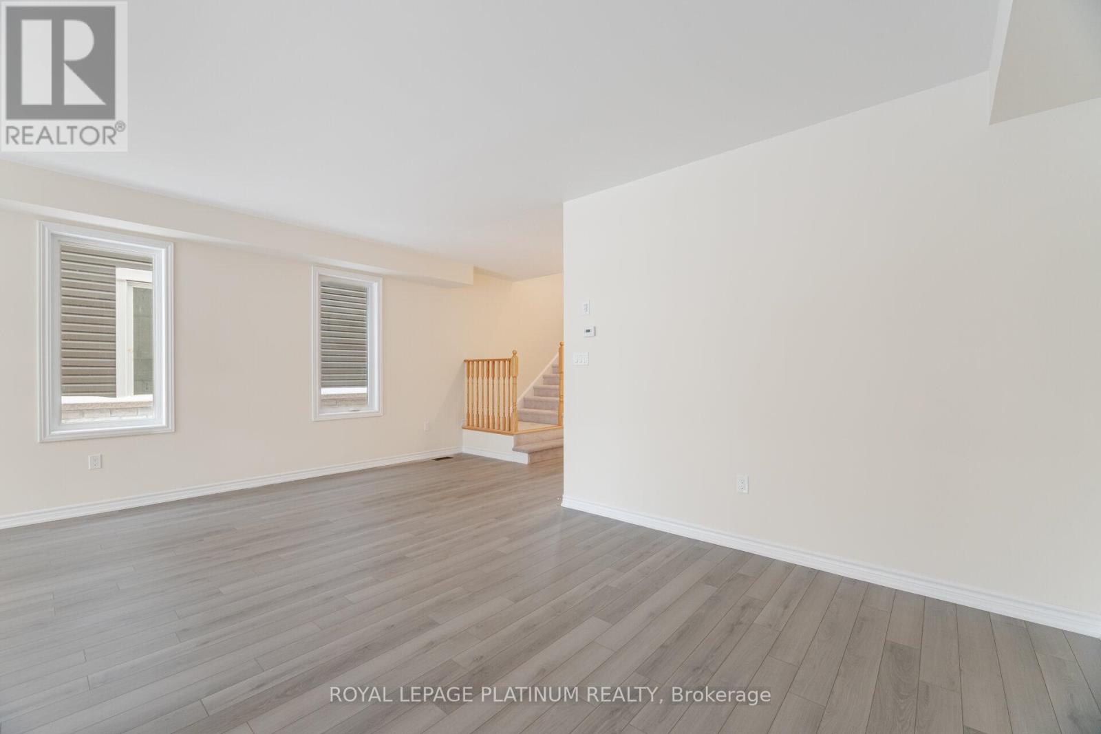 109 MOLOZZI STREET - 10