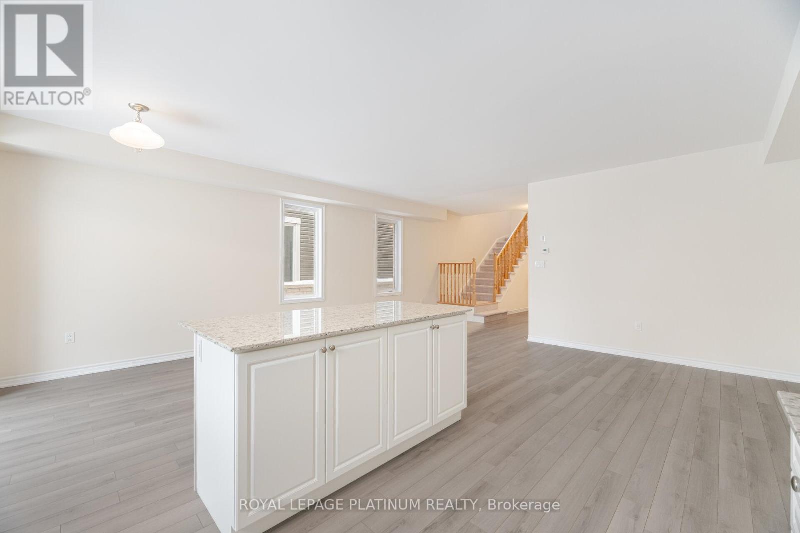 109 MOLOZZI STREET - 14