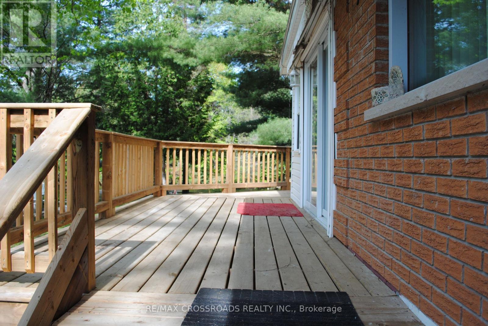 15 BROOK ROAD - 20