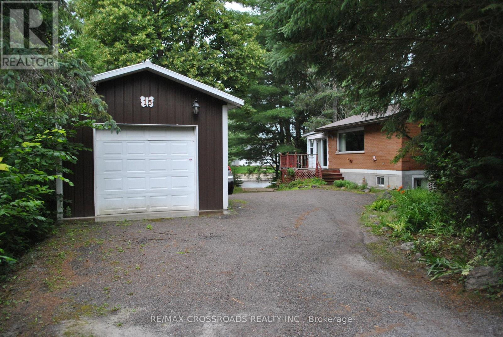 15 BROOK ROAD - 27