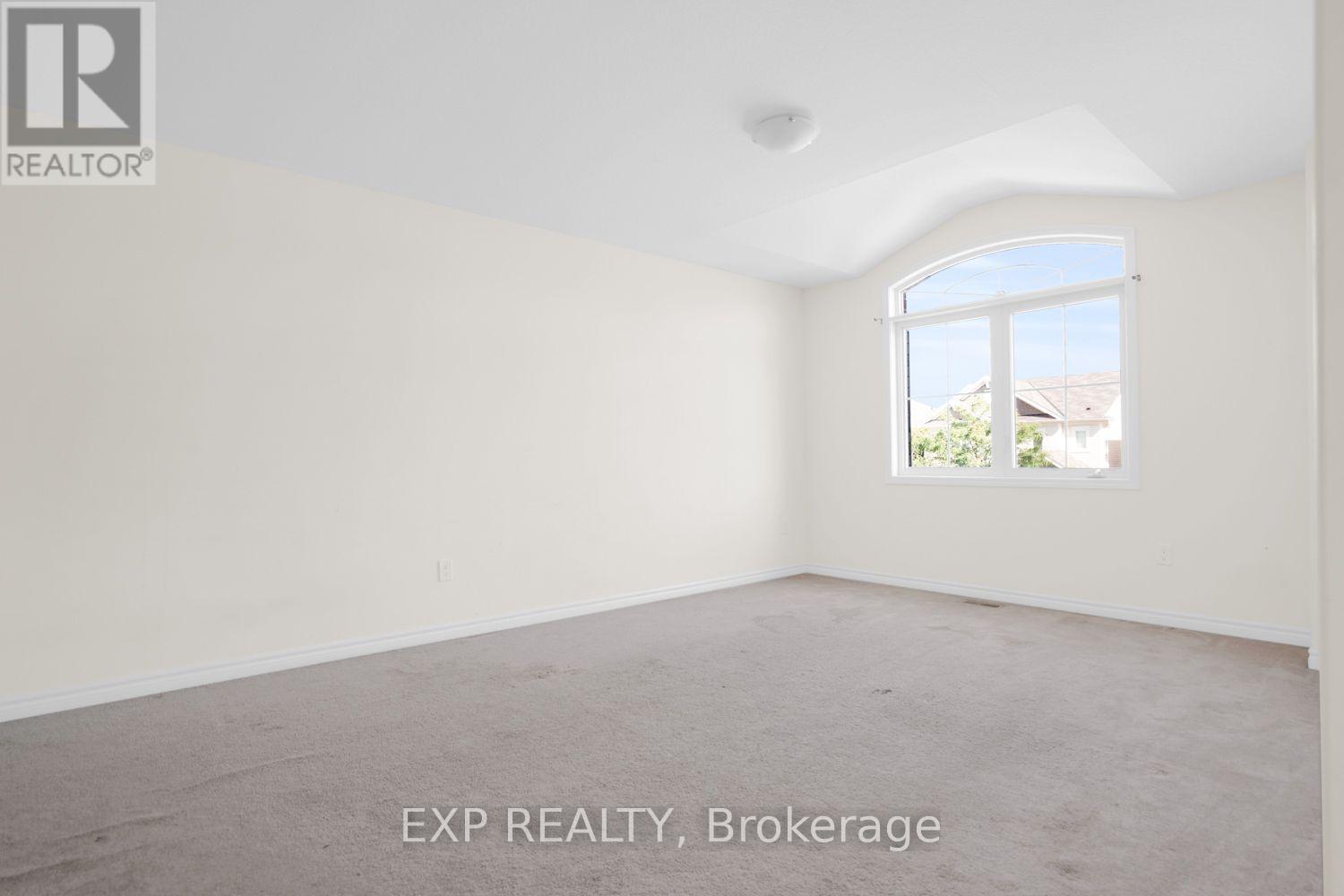 353 GROVEHILL CRESCENT - 13