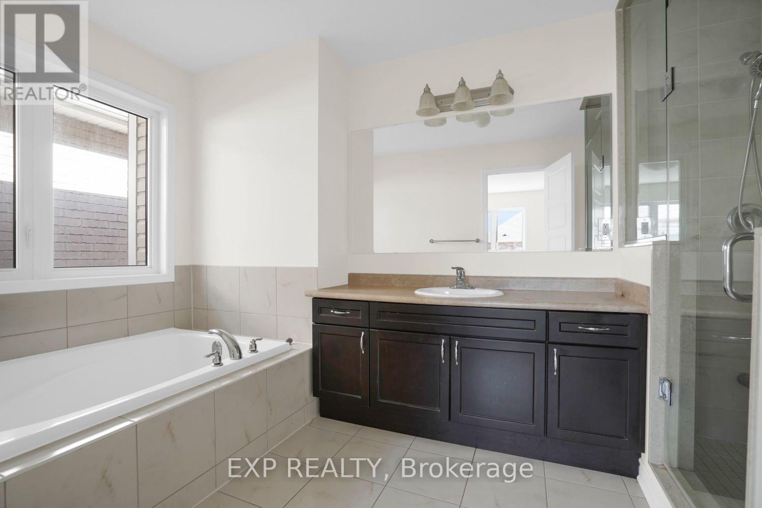 353 GROVEHILL CRESCENT - Image 16
