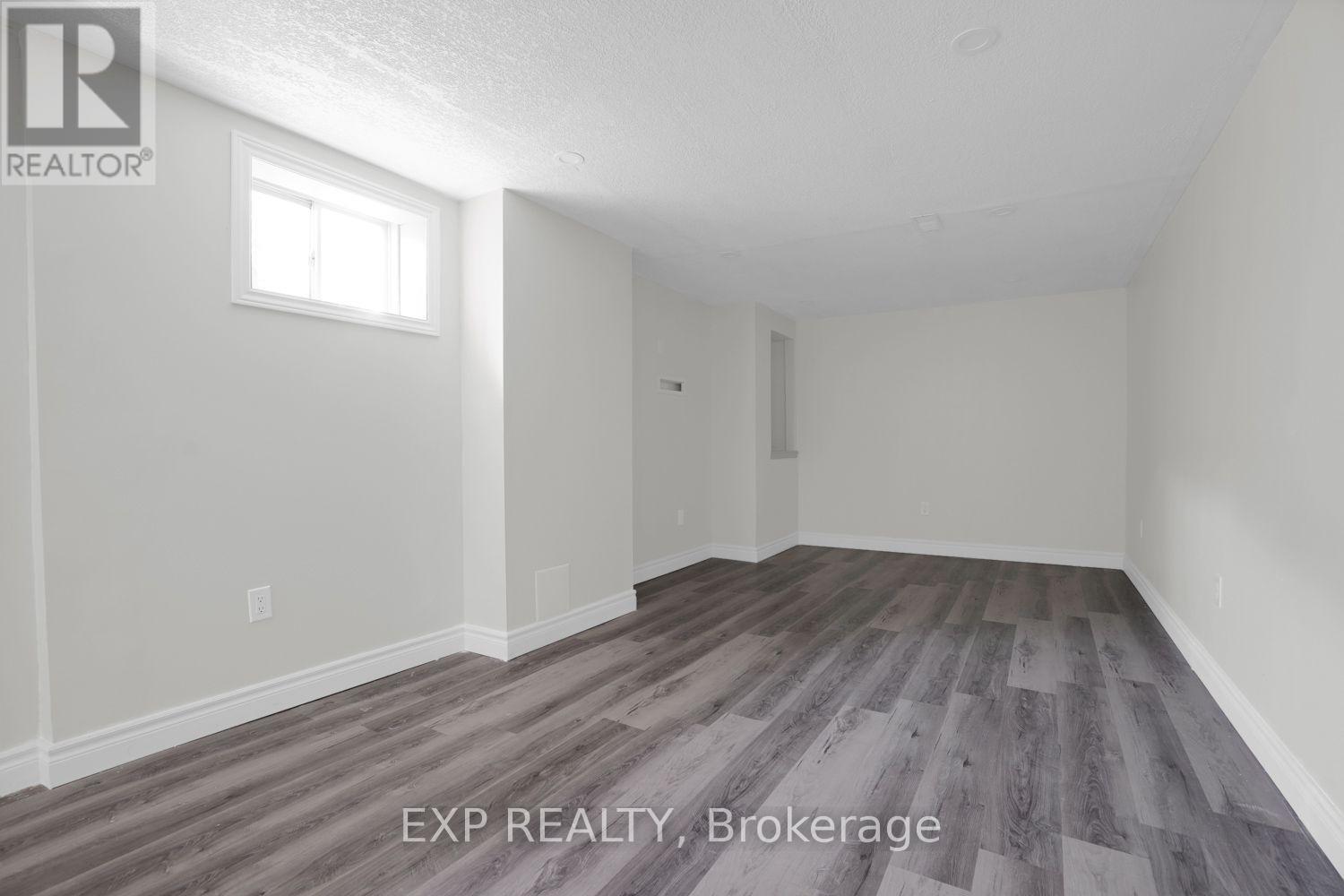 353 GROVEHILL CRESCENT - Image 25