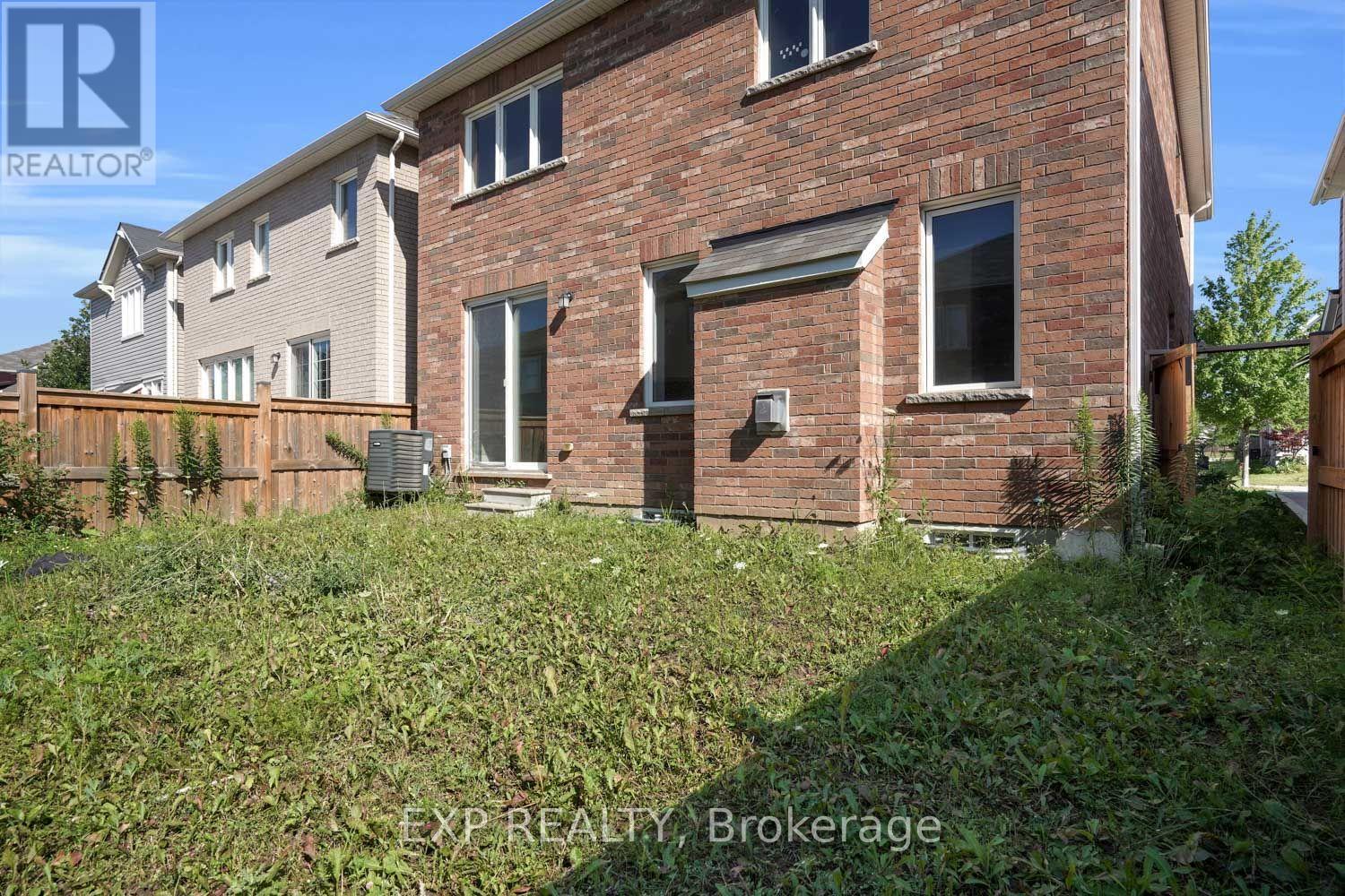 353 GROVEHILL CRESCENT - 29