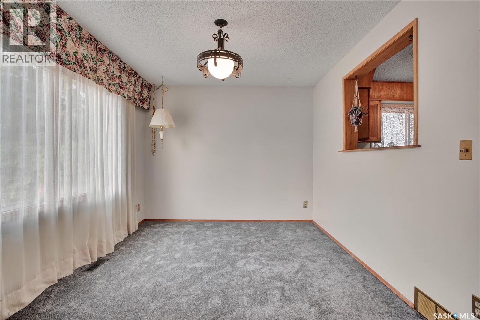22 BLUE PLACE - Image 15