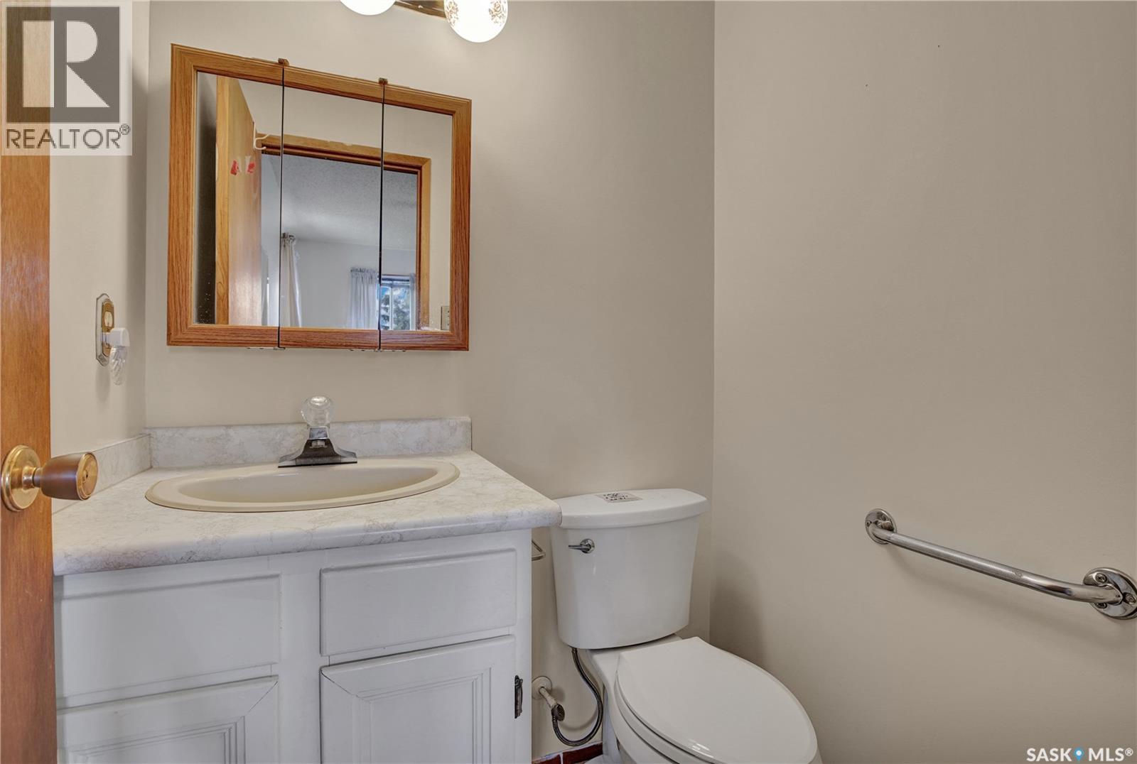 22 BLUE PLACE - Image 22