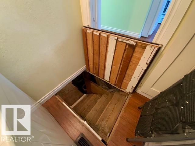 4505 53 ST - Image 31