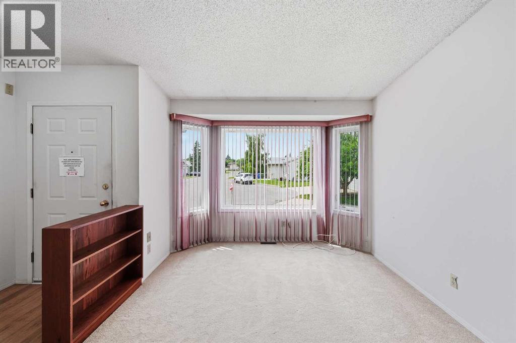 60 Rundlelawn Green NE, Rundle, Calgary photo 4