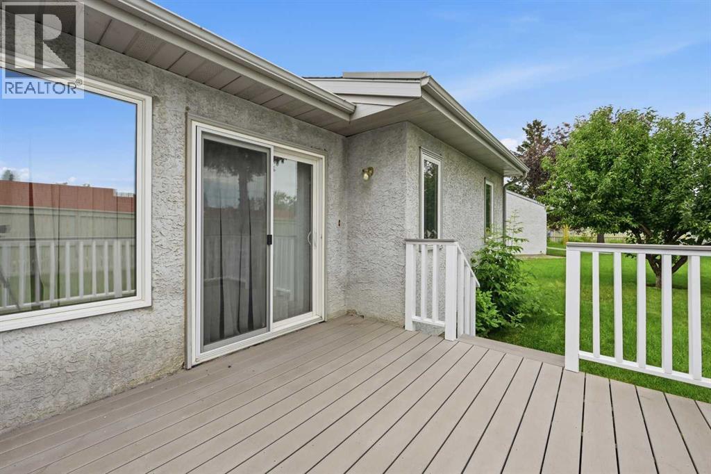60 Rundlelawn Green NE - 28