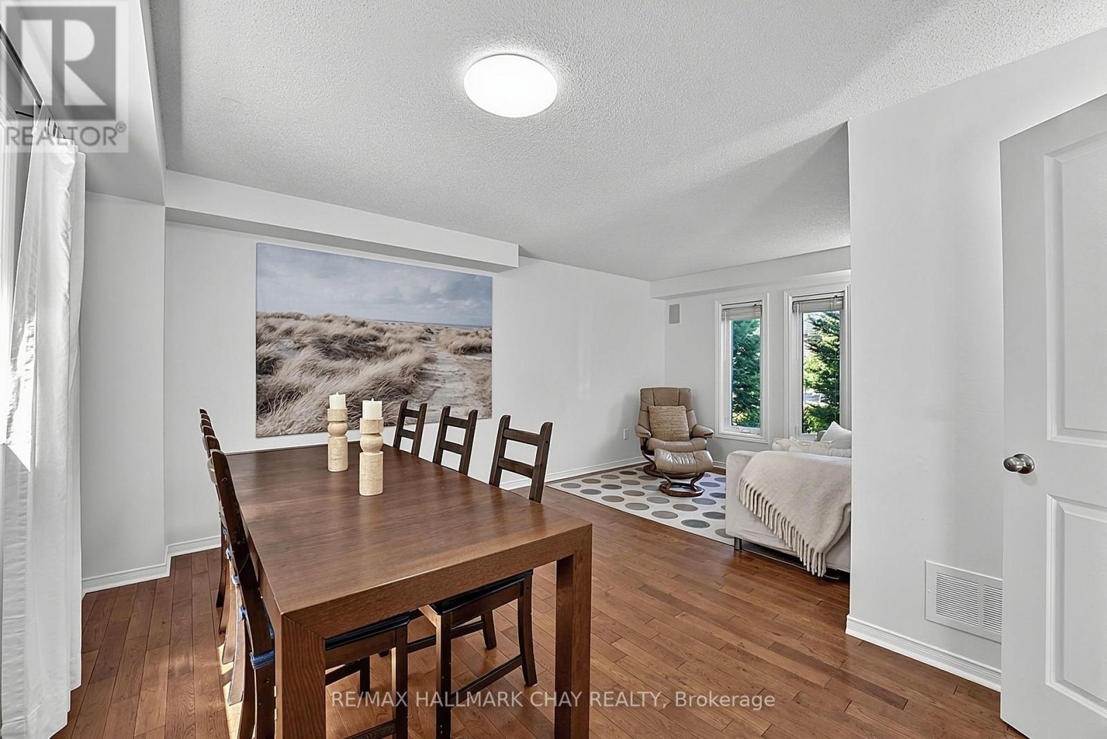 11 DUGDALE AVENUE - 11