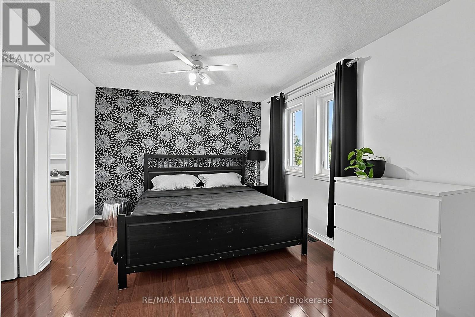 11 DUGDALE AVENUE - 22