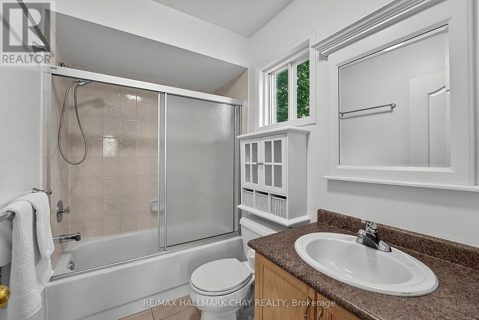 11 DUGDALE AVENUE - 25