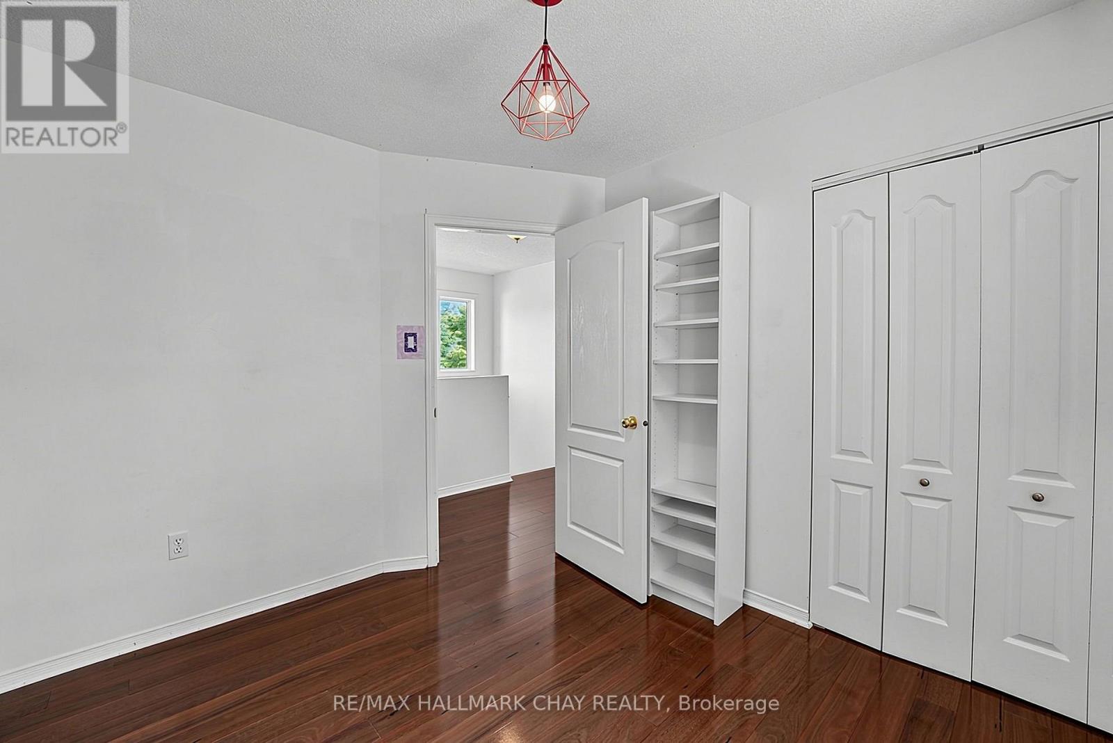 11 DUGDALE AVENUE - 27
