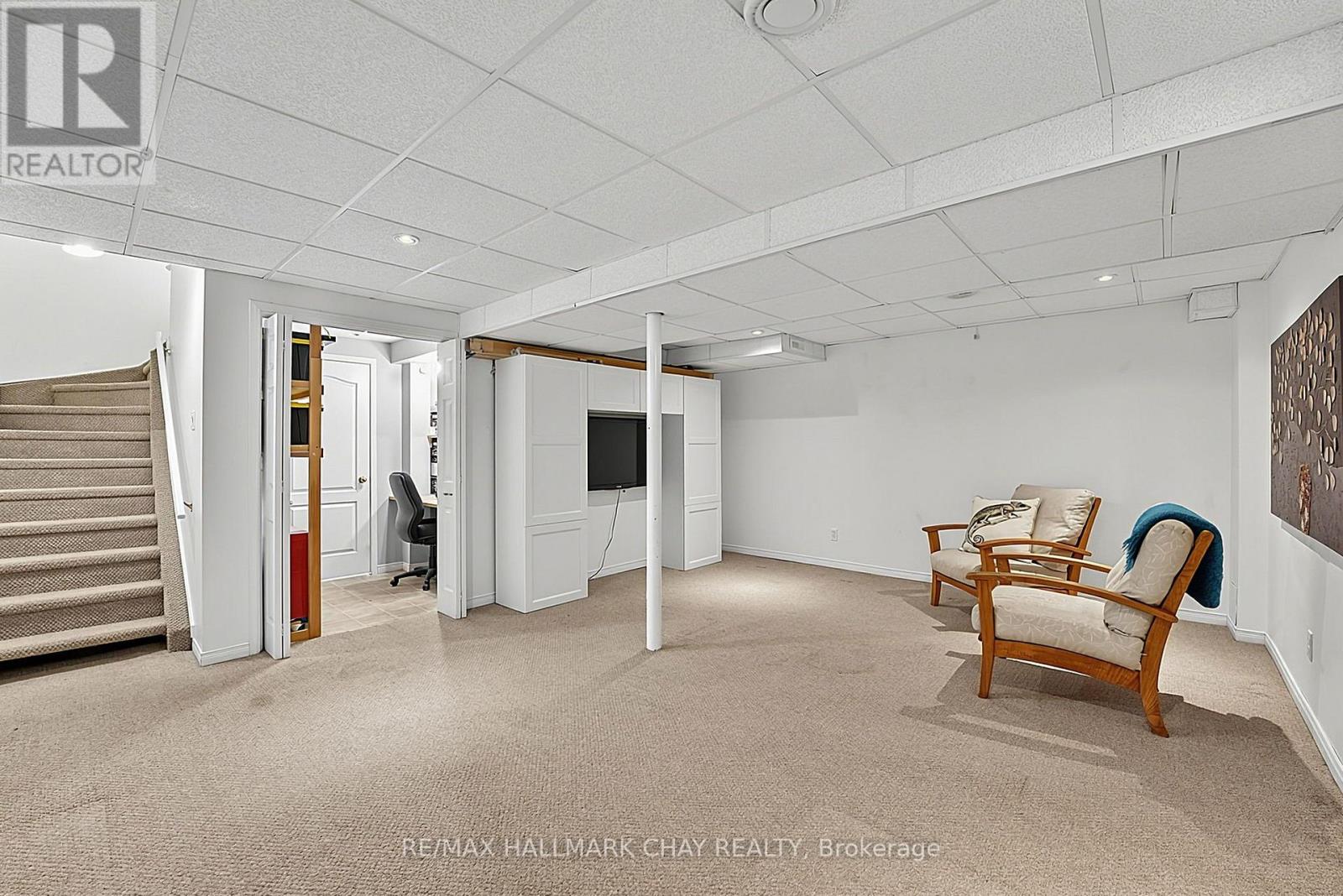 11 DUGDALE AVENUE - 34