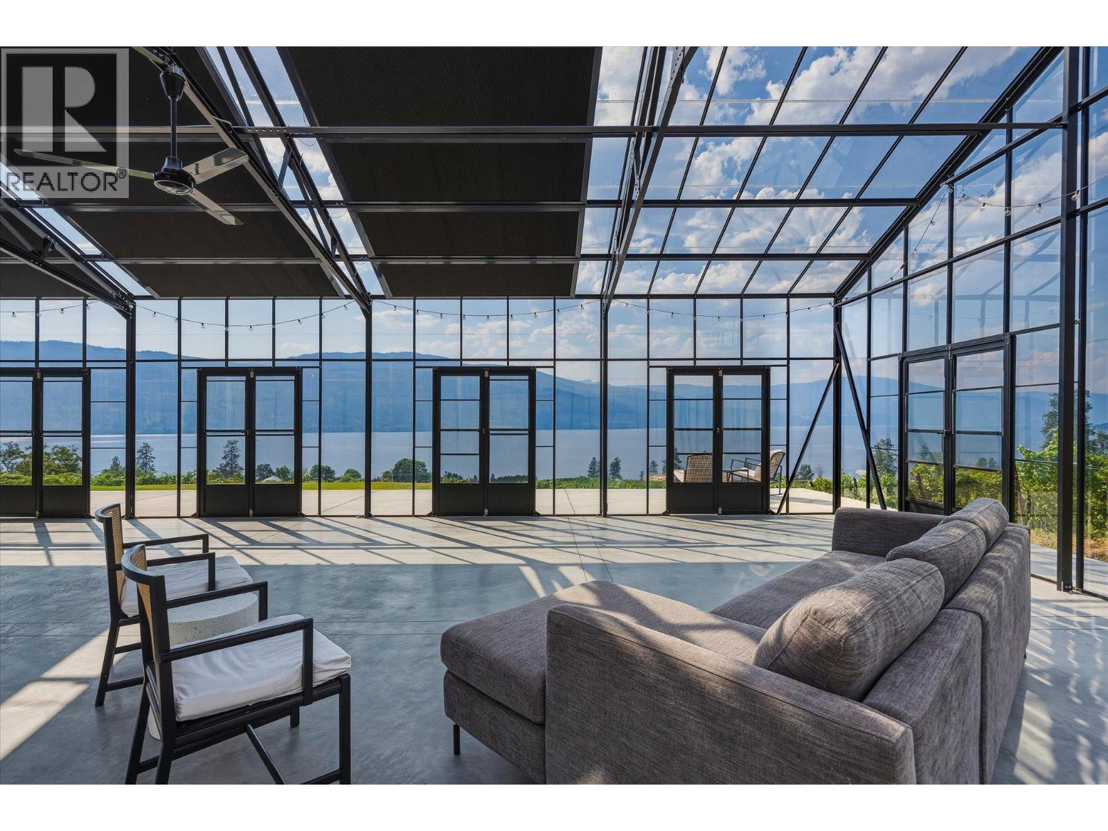 1090 Camp Road, Lake Country