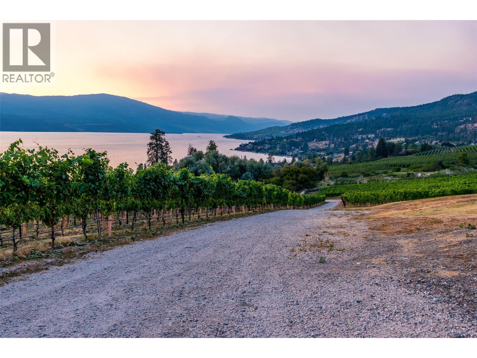 1090 Camp Road, Lake Country