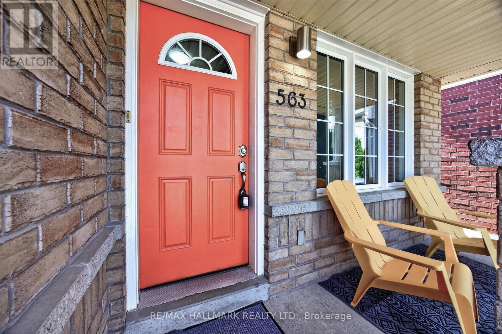 563 LUPLE AVENUE - Image 6