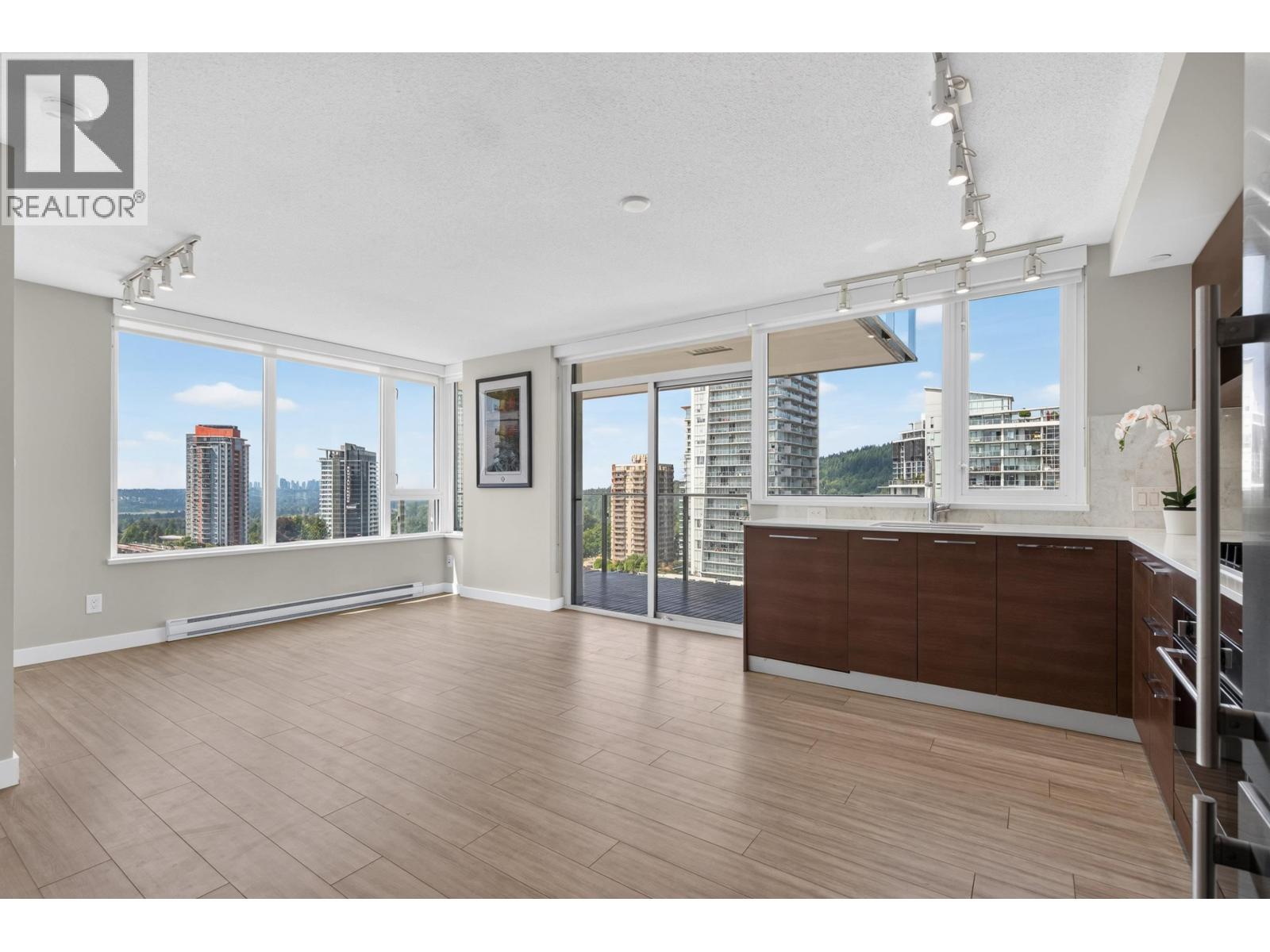 1402 570 EMERSON STREET, Coquitlam