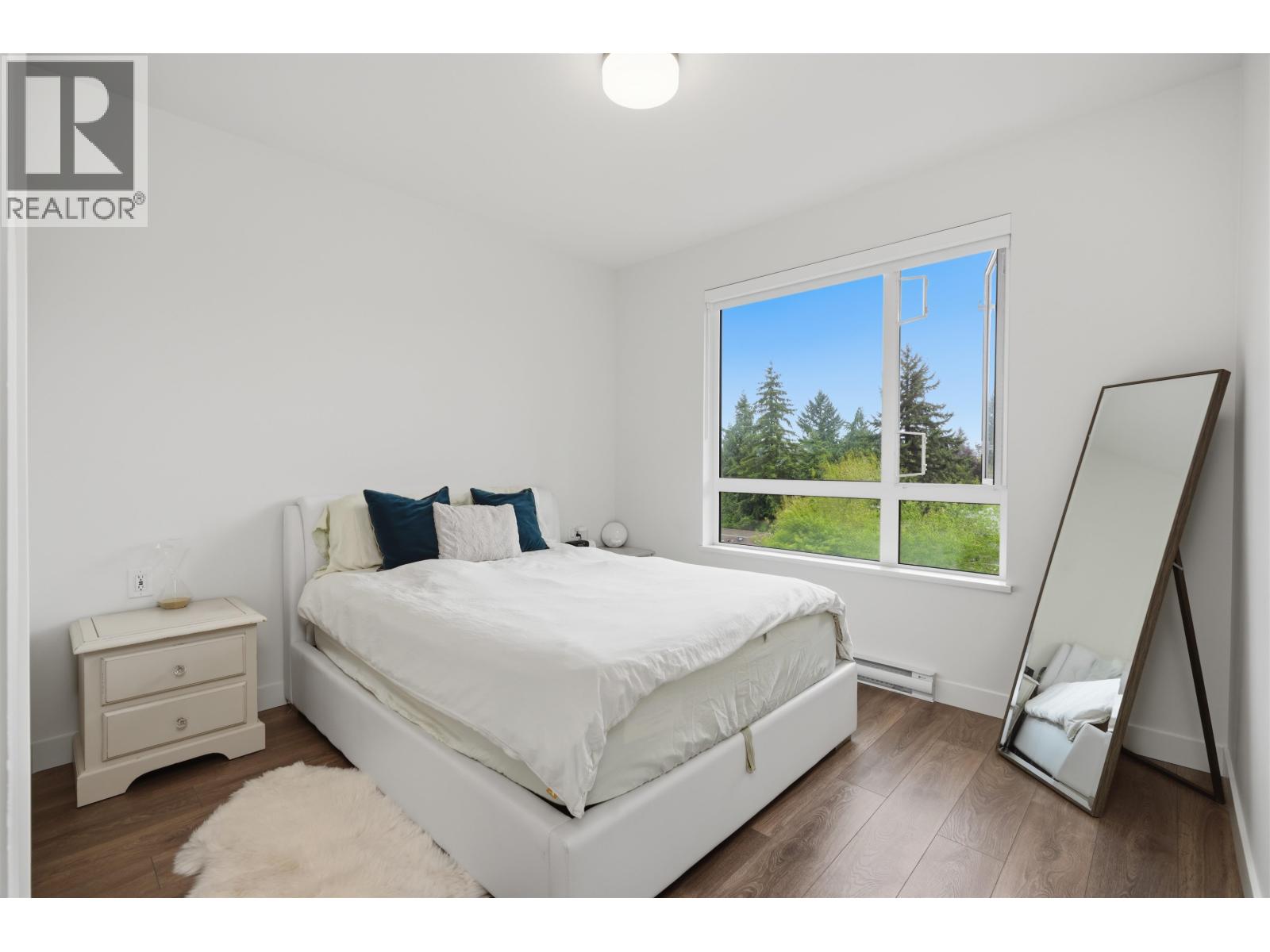 611 741 ANSKAR COURT, Coquitlam