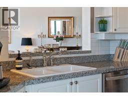 12d 328 Taylor Way, West Vancouver, BC V7T2Y1 Photo 18