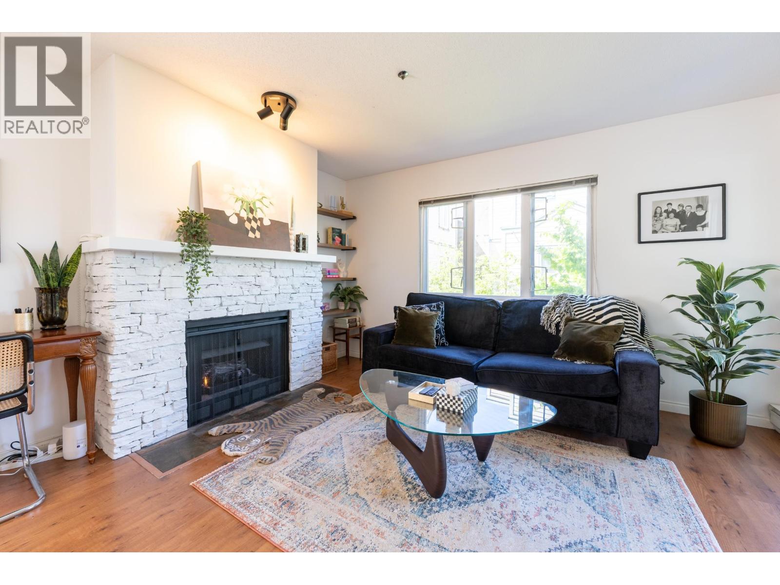 209 643 W 7TH AVENUE, Vancouver