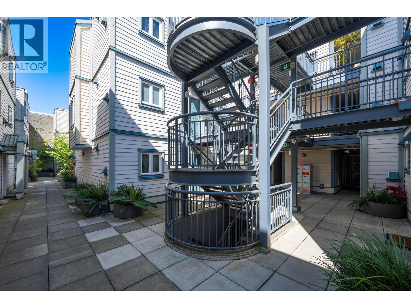 209 643 W 7TH AVENUE, Vancouver