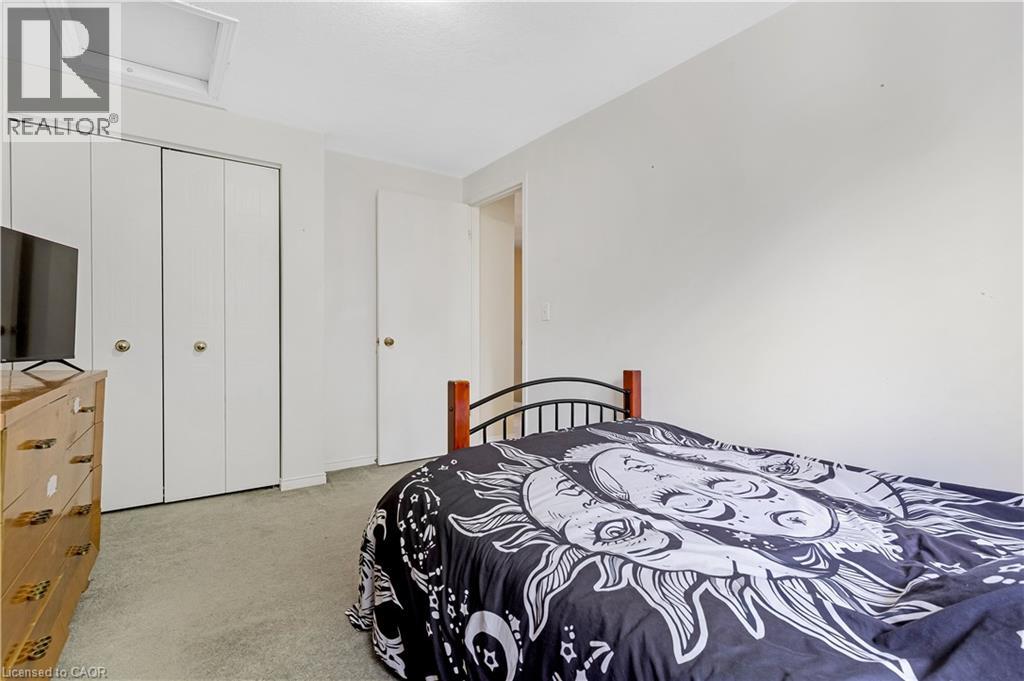 102 CHATEAU Crescent - 20