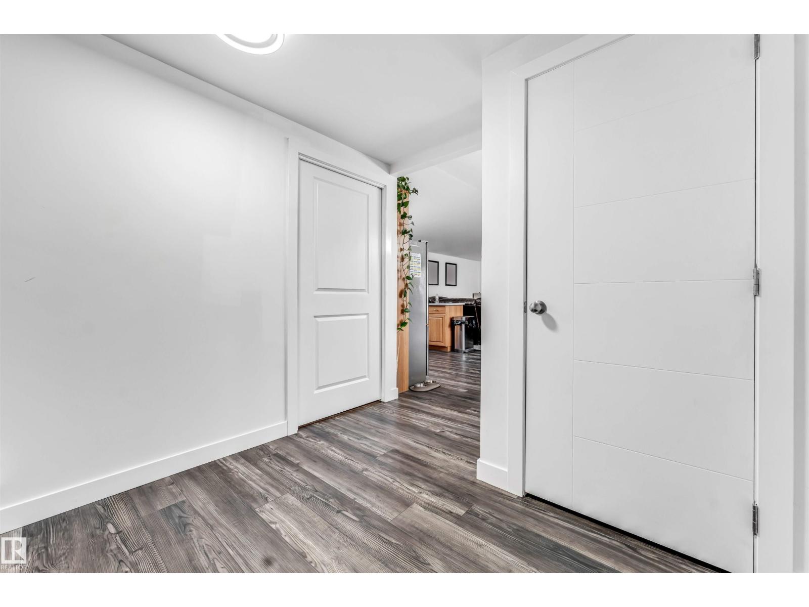 3400 lakeview point NW - 12