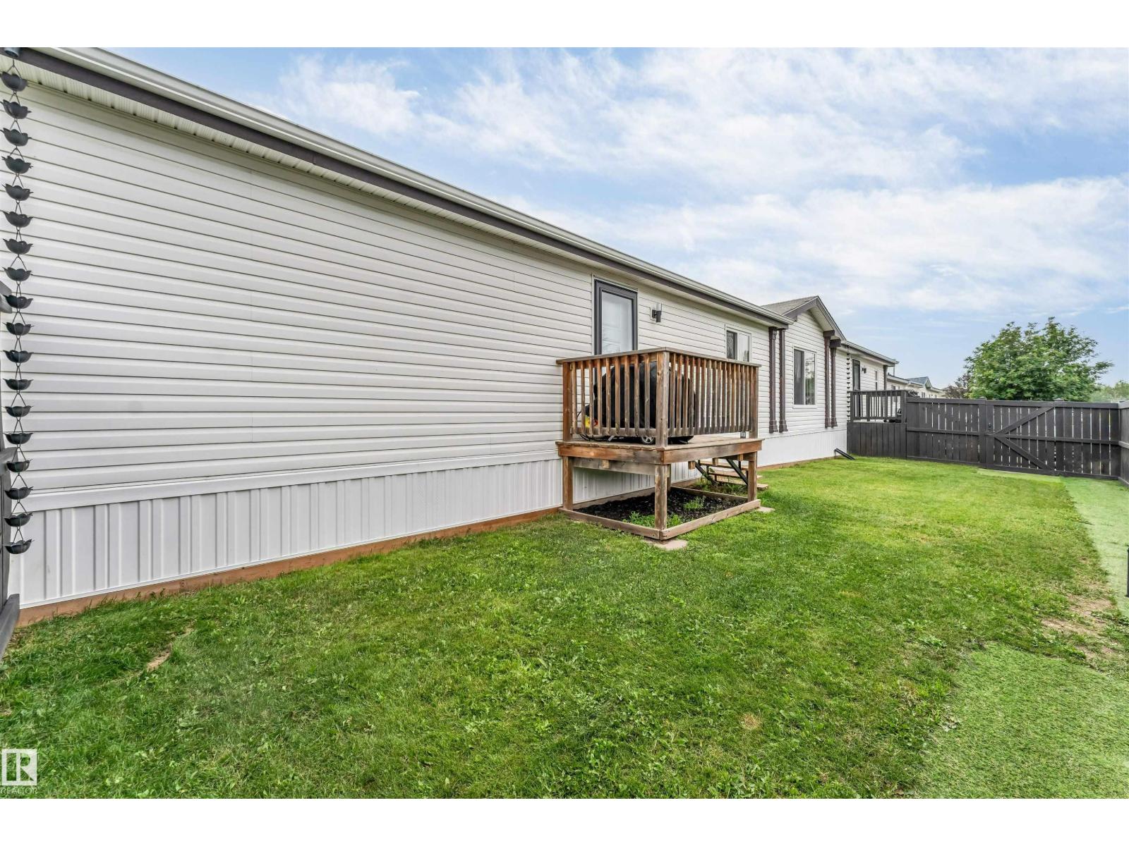 3400 lakeview point NW - 2