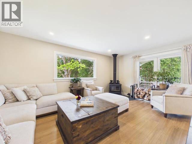 2158 ROBERTS ROAD - 18