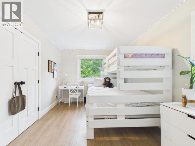 2158 ROBERTS ROAD - 32