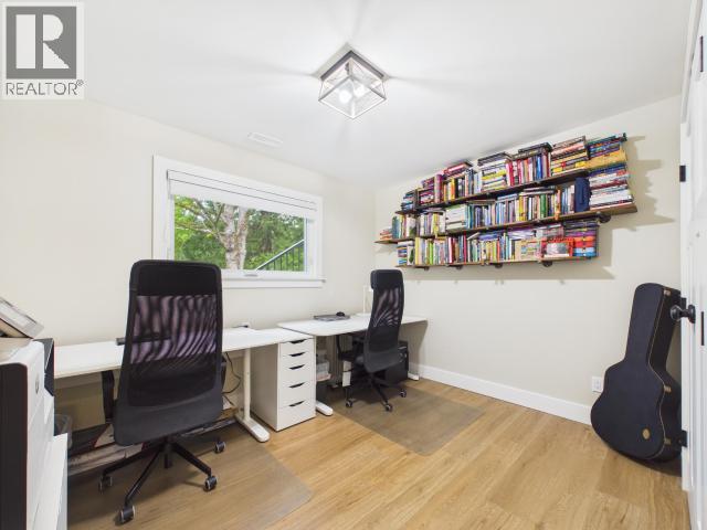 2158 ROBERTS ROAD - 44