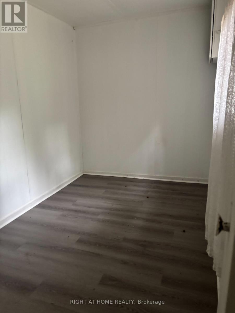 28 BAKER LANE - Image 6