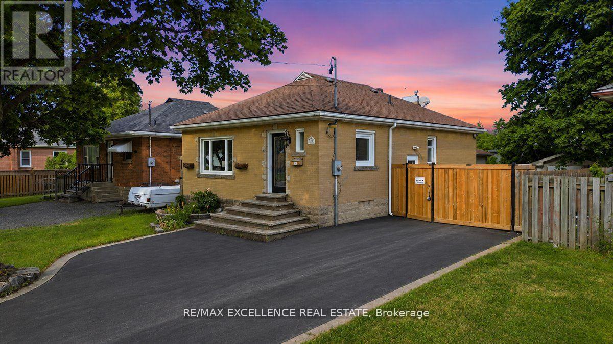 627 UPPER SHERMAN AVENUE - 2