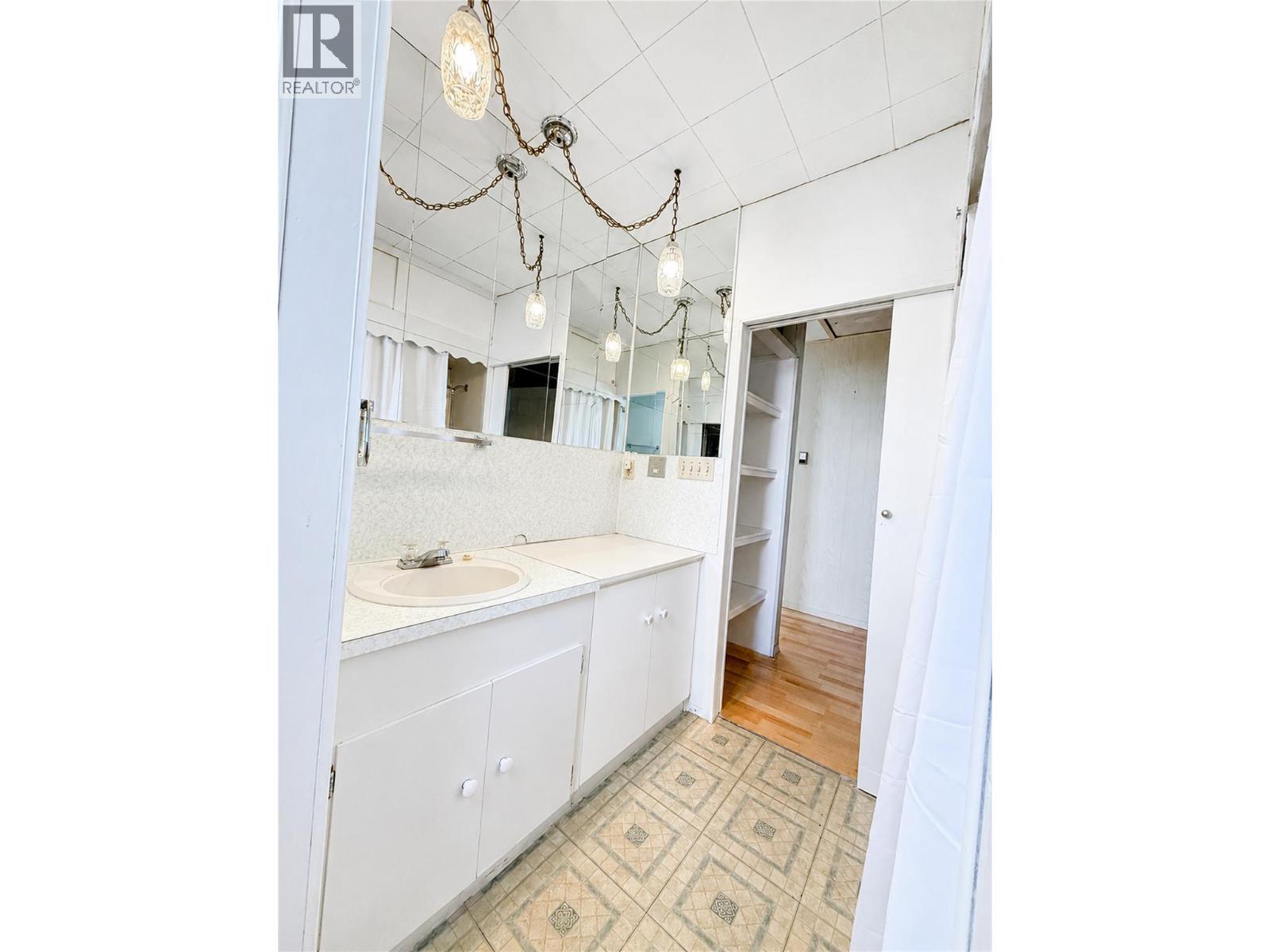 1608 4Th Street N - 12
