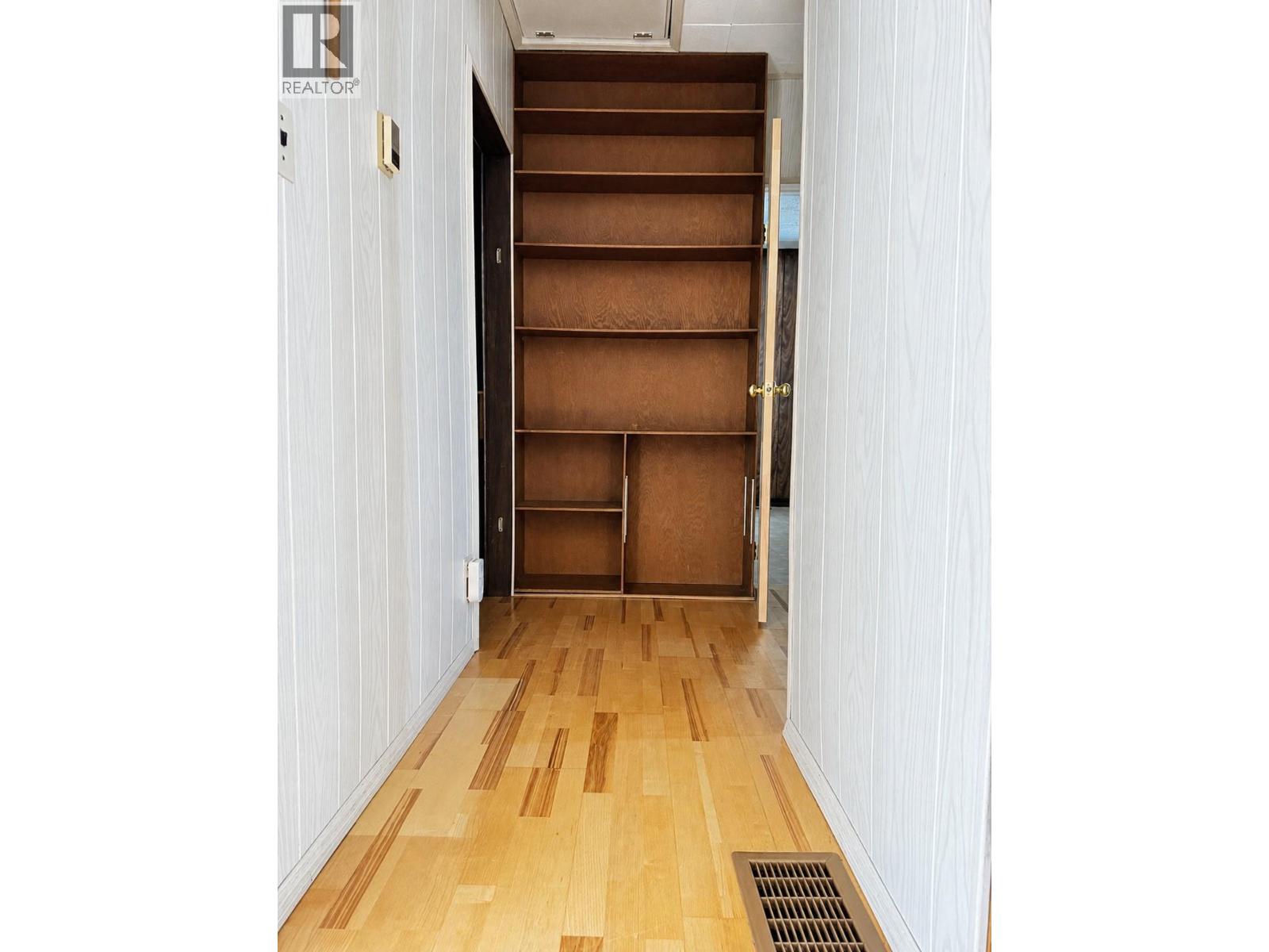 1608 4Th Street N - 16