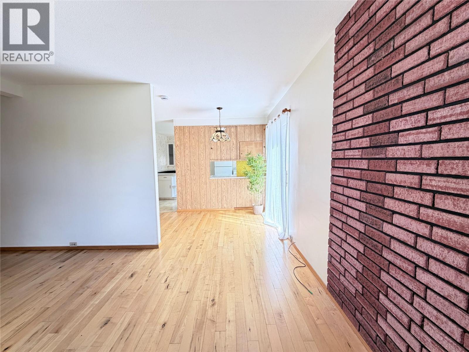 1608 4Th Street N - 19