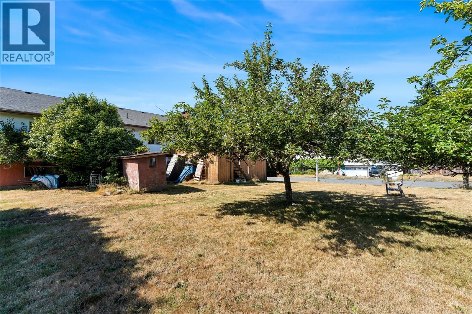 4479 Majestic Dr - 33