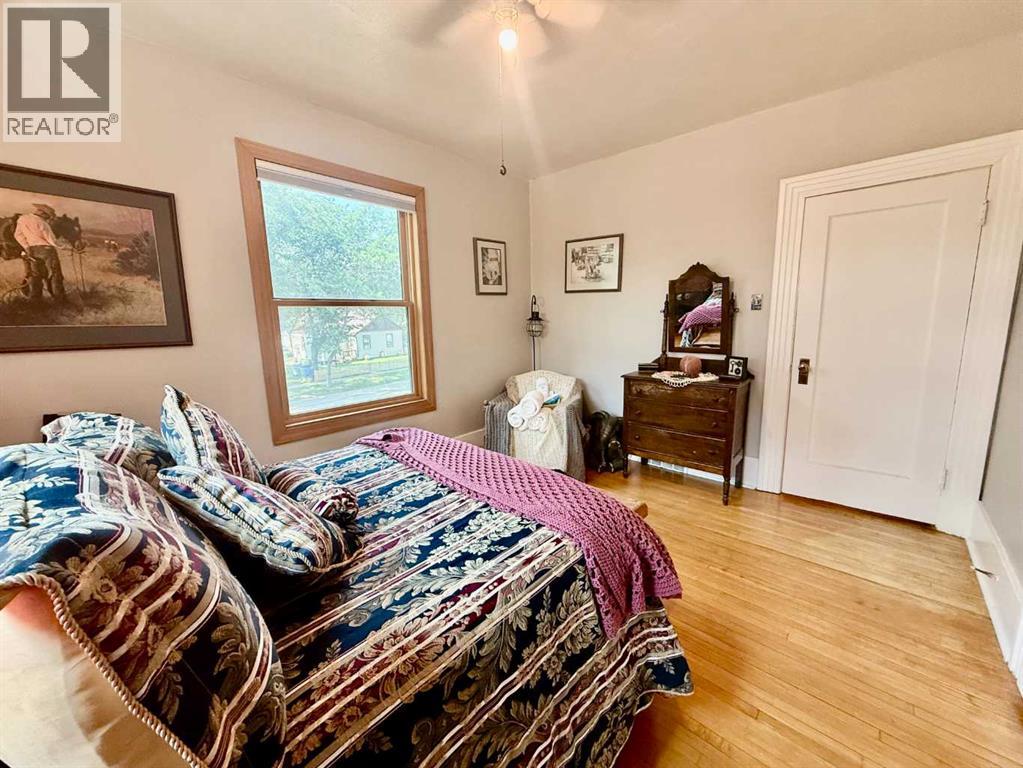 5107 46 Street - Image 13