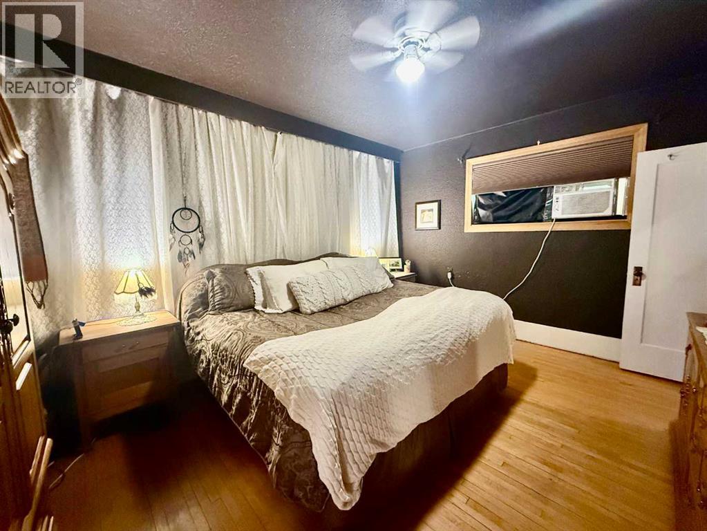 5107 46 Street - Image 18