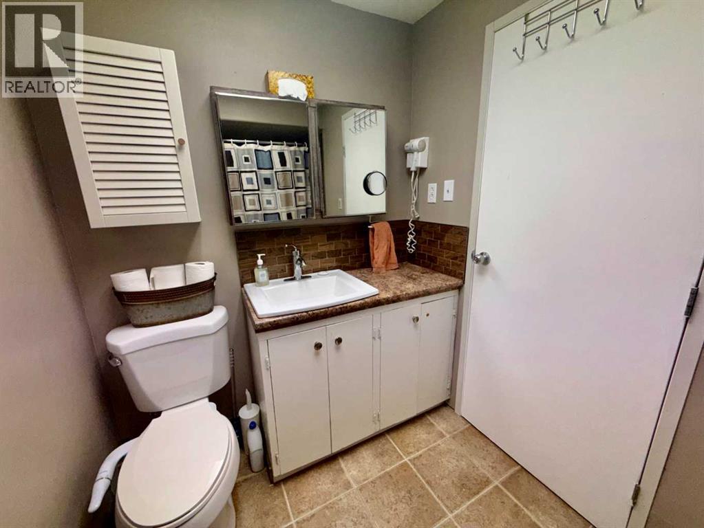 5107 46 Street - Image 29