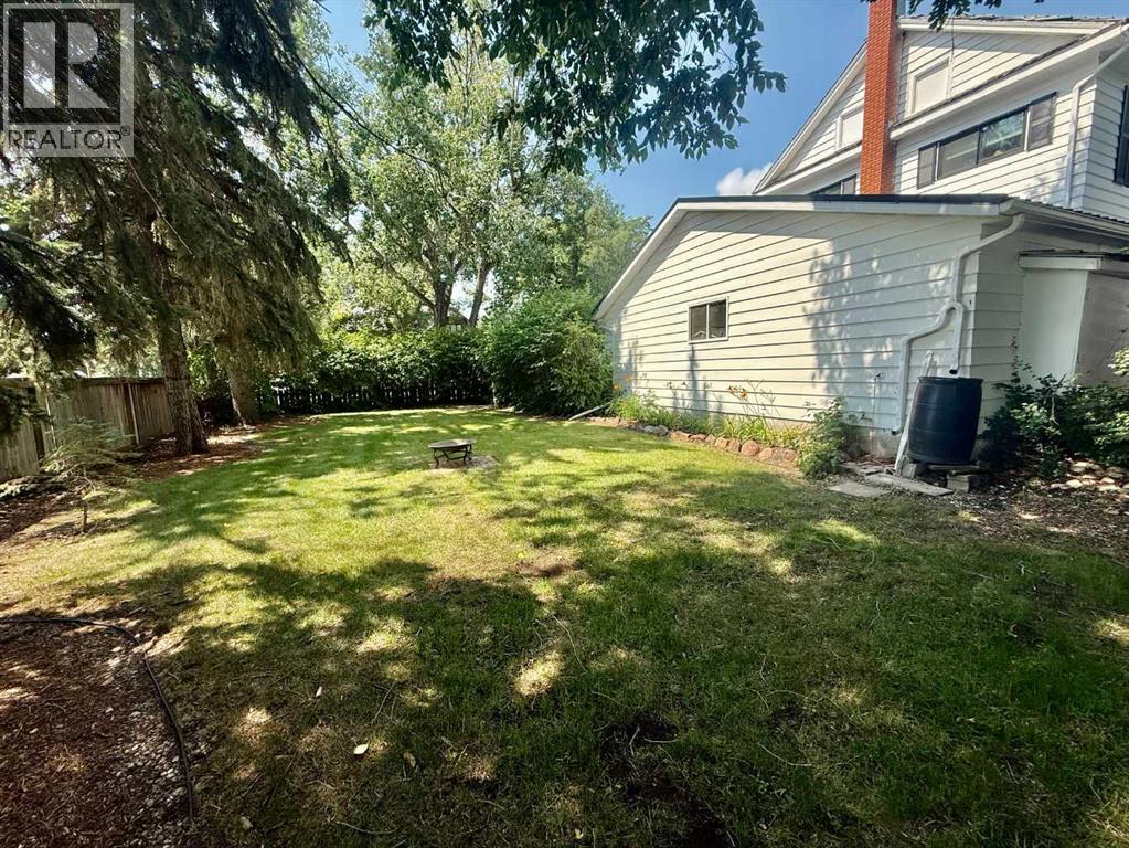 5107 46 Street - 35