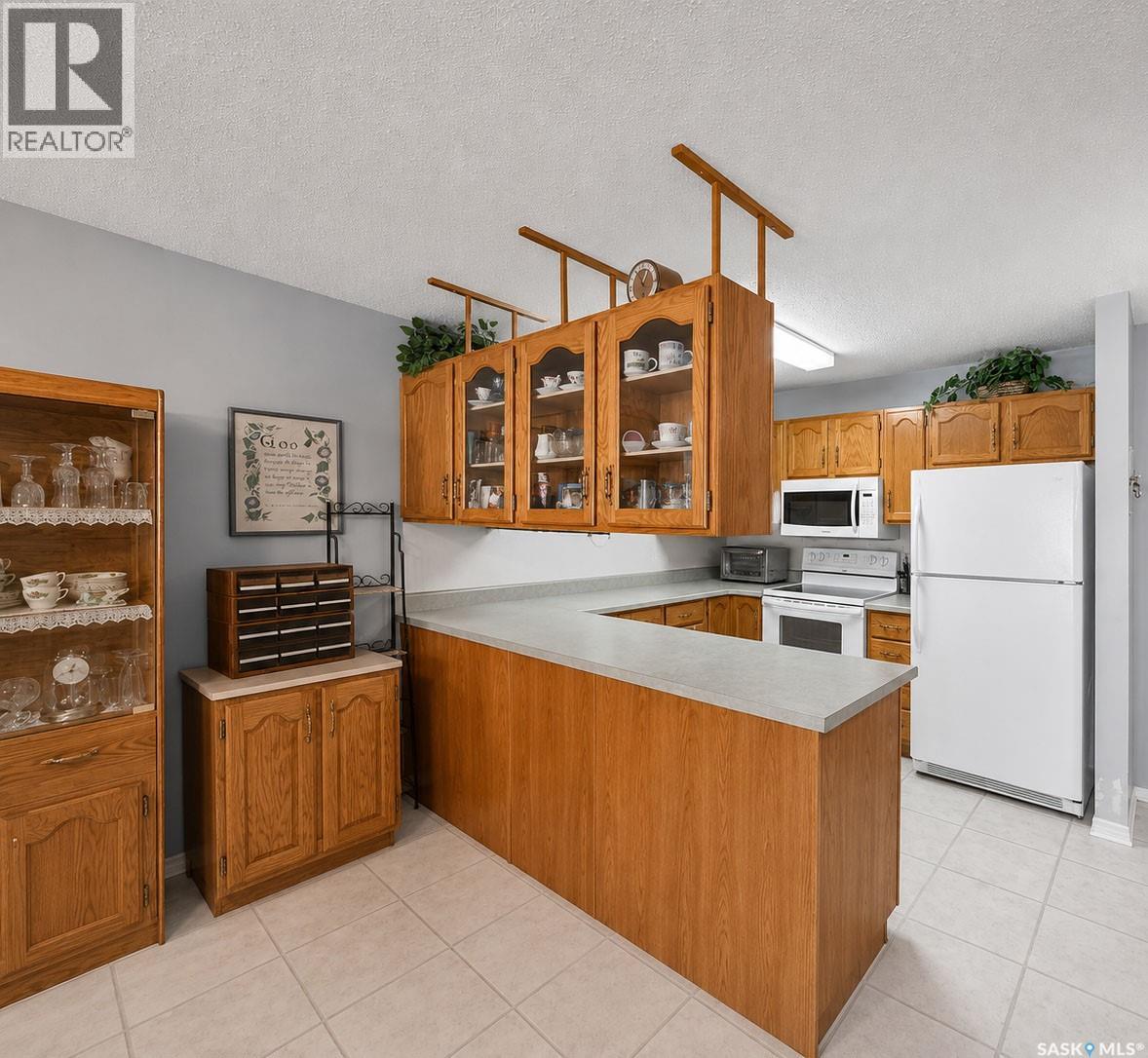 #304 255 7th STREET E - 6