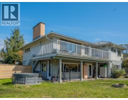 Laundry room - 2277 Phillips Road, Powell River, BC  Photo 15